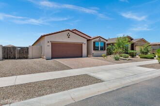 18625 W Williams Rd in Surprise, AZ - Building Photo - Building Photo