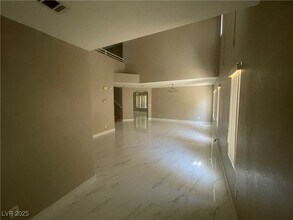 1989 Verbania Dr in Las Vegas, NV - Building Photo - Building Photo