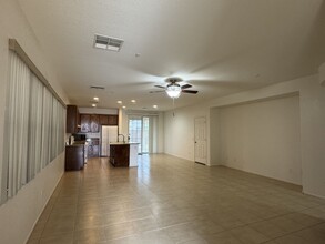 3706 Tundra Swan St in Las Vegas, NV - Building Photo - Building Photo