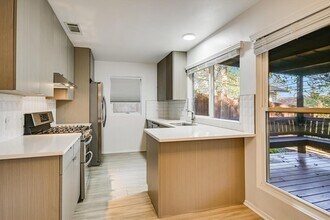 8101 Ceberry Dr in Austin, TX - Building Photo - Building Photo