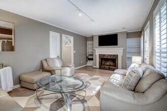 1080 Woodbridge Hollow NE in Atlanta, GA - Building Photo - Building Photo