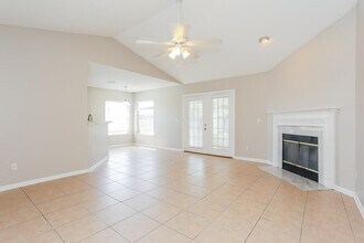 538 Fallen Timbers Dr in Orange Park, FL - Building Photo - Building Photo