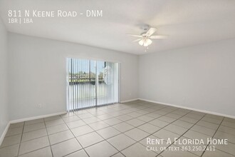 811 N Keene Rd in Clearwater, FL - Building Photo - Building Photo