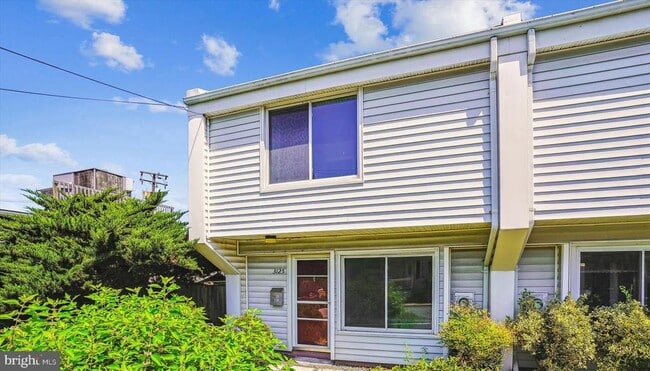 property at 3125 17th St S