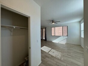 1122 E Cairn St in Tucson, AZ - Building Photo - Building Photo