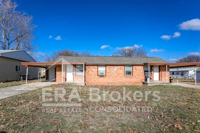 property at 404b Hill St