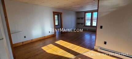 23 Newport Rd in Corinna, ME - Building Photo - Building Photo