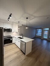 22562-22562 121 Ave in Maple Ridge, BC - Building Photo - Building Photo