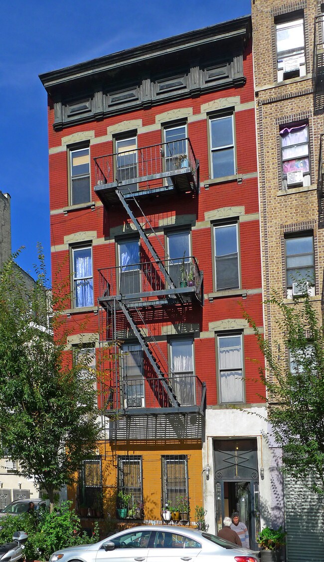 717 Dekalb Ave in Brooklyn, NY - Building Photo - Building Photo