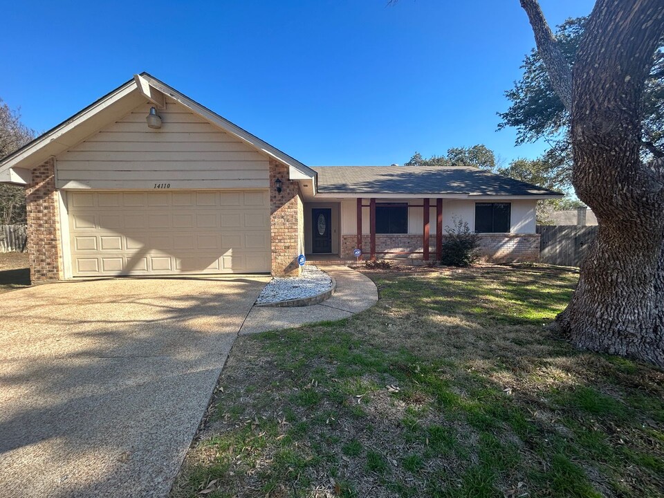 14110 Stone Tree St in San Antonio, TX - Building Photo