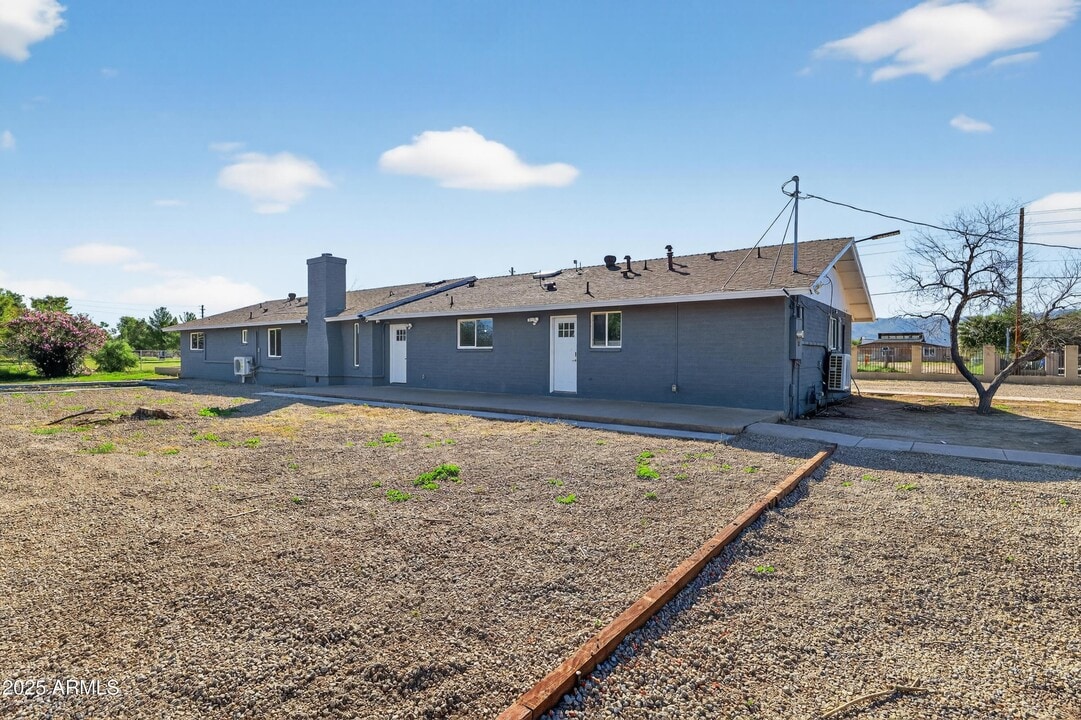 1326 E Wier Ave in Phoenix, AZ - Building Photo