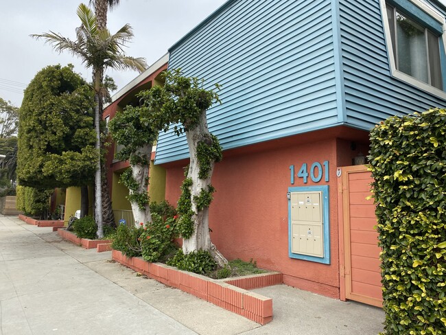 1401 Venice Blvd Venice in Venice, CA - Building Photo - Building Photo