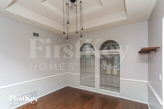 408 Flagstone Dr in Burleson, TX - Foto de edificio - Building Photo