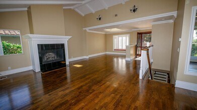 13905 Mira Montana Dr in Del Mar, CA - Building Photo - Building Photo