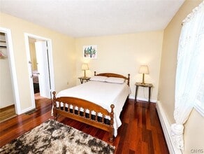 6535 Town Hall Rd in Auburn, NY - Foto de edificio - Building Photo