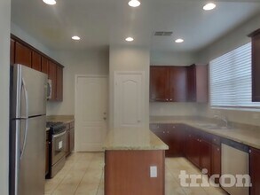 8998 Ellenbrook St in Las Vegas, NV - Building Photo - Building Photo