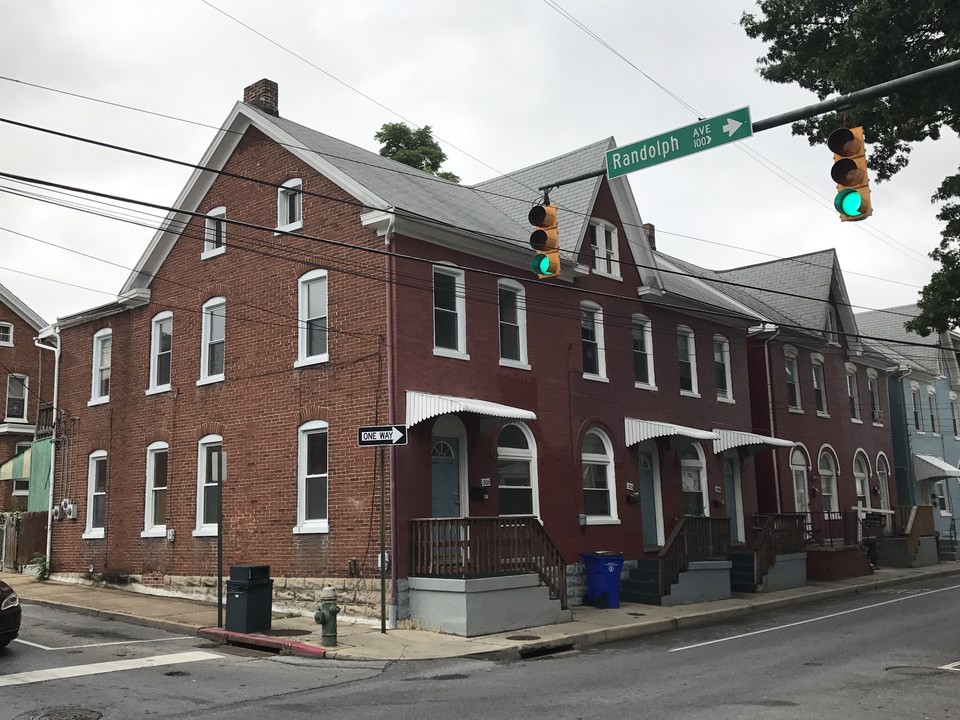 Locust Corner in Hagerstown, MD - Building Photo