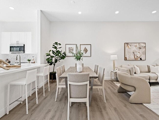 property at 506 SE 7th St