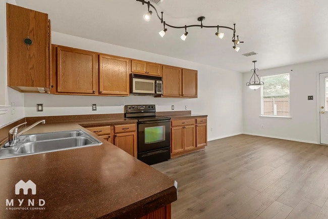 13139 Ambrose Dr in Frisco, TX - Foto de edificio - Building Photo