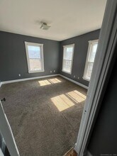 1 Crescent St in Ansonia, CT - Building Photo - Building Photo