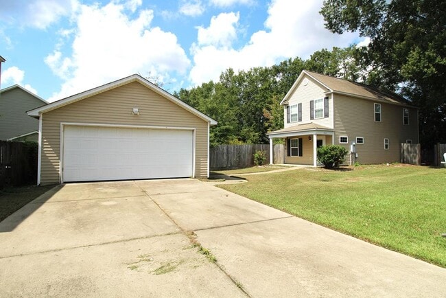 1840 Polaris Dr in Sumter, SC - Building Photo - Building Photo