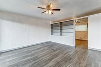 7527 Gulf Fwy, Unit 16 in Houston, TX - Building Photo - Building Photo