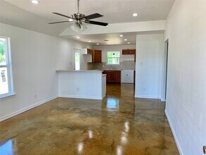 740 County Rd 2269 in Cleveland, TX - Building Photo - Building Photo
