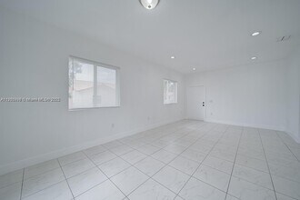 14708 NE 7th Ave in Miami, FL - Building Photo - Building Photo