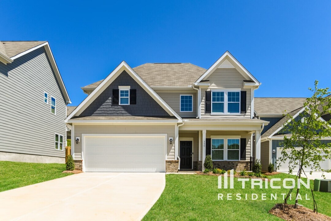 135 Queenshall Rd in Mooresville, NC - Building Photo