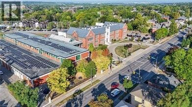 113 Brant Ave in Brantford, ON - Building Photo - Building Photo