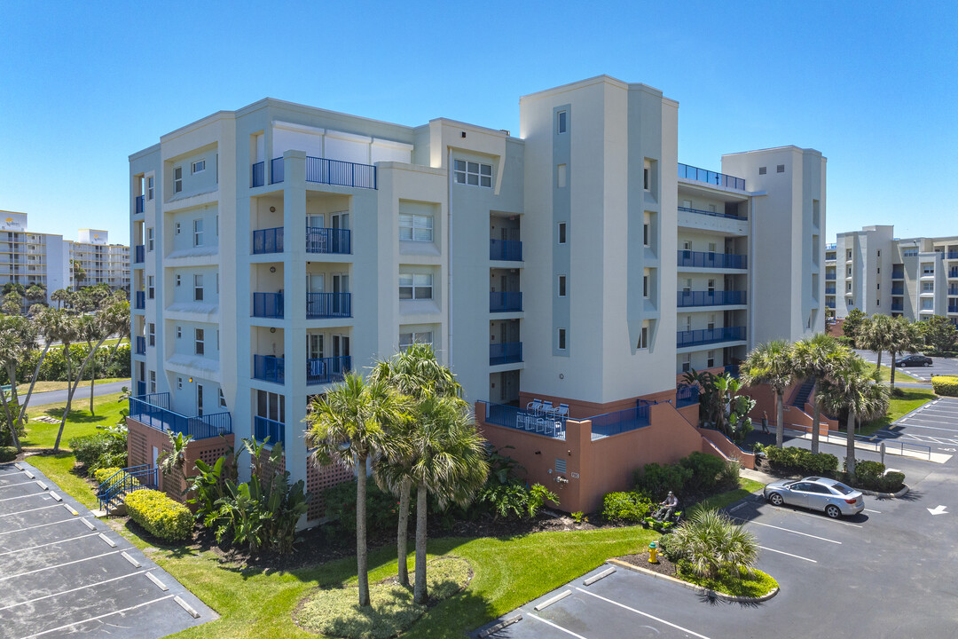 Ocean Walk in New Smyrna Beach, FL - Building Photo