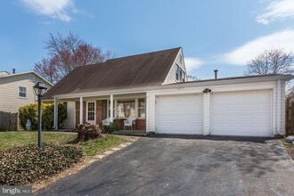 4311 Pergate Ln in Fairfax, VA - Building Photo - Building Photo
