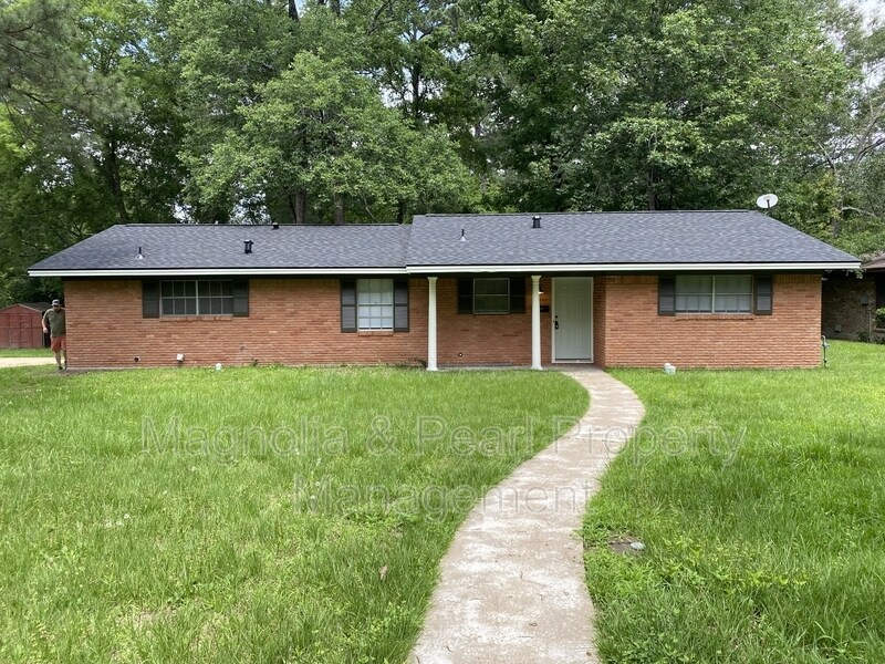 1406 Russell Ave in Lufkin, TX - Building Photo
