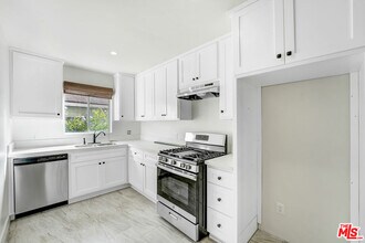 1908 12th St in Santa Monica, CA - Building Photo - Building Photo