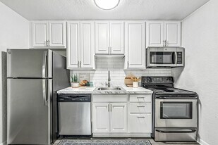 Liv at Winter Park Apartment Homes in Winter Park, FL - Building Photo