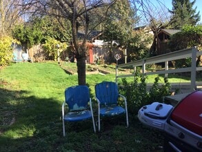 7014 Brooklyn Ave NE, Unit 7014 House with MIL in Seattle, WA - Foto de edificio - Building Photo