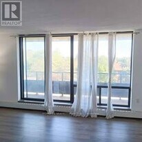 2929 Aquitaine Ave in Mississauga, ON - Building Photo