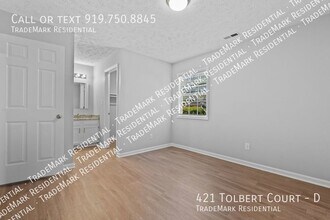 421 Tolbert Ct, Unit D in Spring Lake, NC - Building Photo - Building Photo