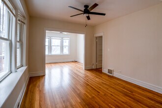 3541 N Whipple St, Unit 1 in Chicago, IL - Foto de edificio - Building Photo