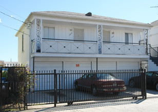 1212 Kenmore Ave in Los Angeles, CA - Building Photo - Building Photo