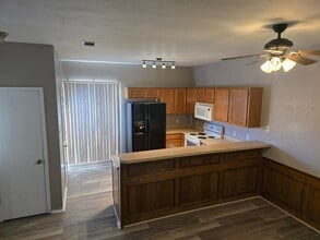 611 Oriole Blvd #1401 in Duncanville, TX - Building Photo - Building Photo