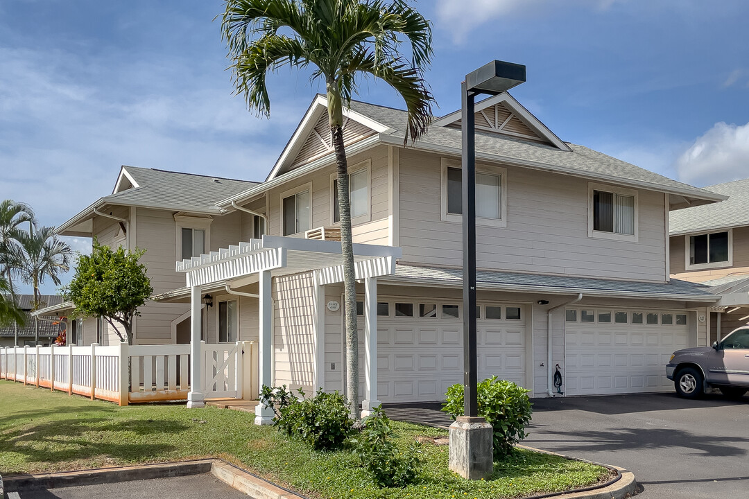 Village on the Green in Waipahu, HI - Building Photo