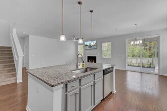 129 Nolin Rd in Moncks Corner, SC - Building Photo - Building Photo