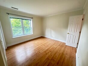 140 Newton St, Unit 1 in Boston, MA - Building Photo - Building Photo