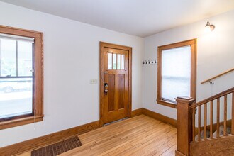 945 Woodlawn Ave in Ann Arbor, MI - Building Photo - Building Photo