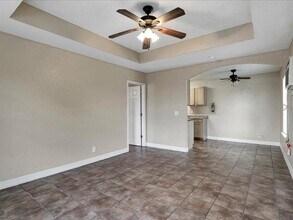 5846 Elm Valley Dr in San Antonio, TX - Building Photo - Building Photo