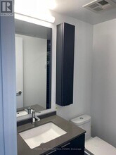 86-786 Dundas St E in Mississauga, ON - Building Photo - Building Photo