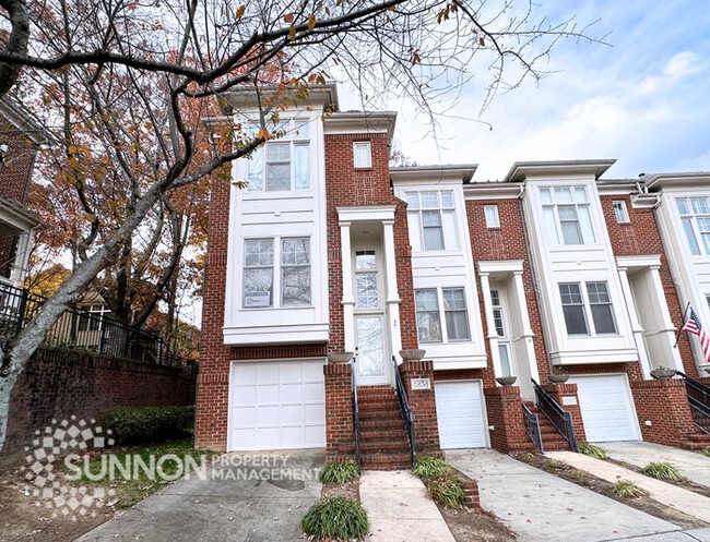 property at 4854 S Hill View Dr