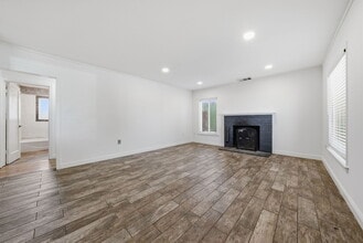 1047 Riverton Dr in San Carlos, CA - Building Photo - Building Photo