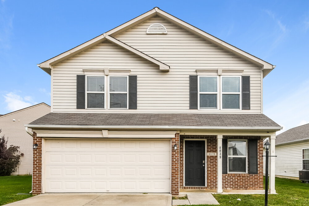 8039 Corktree Dr in Indianapolis, IN - Building Photo